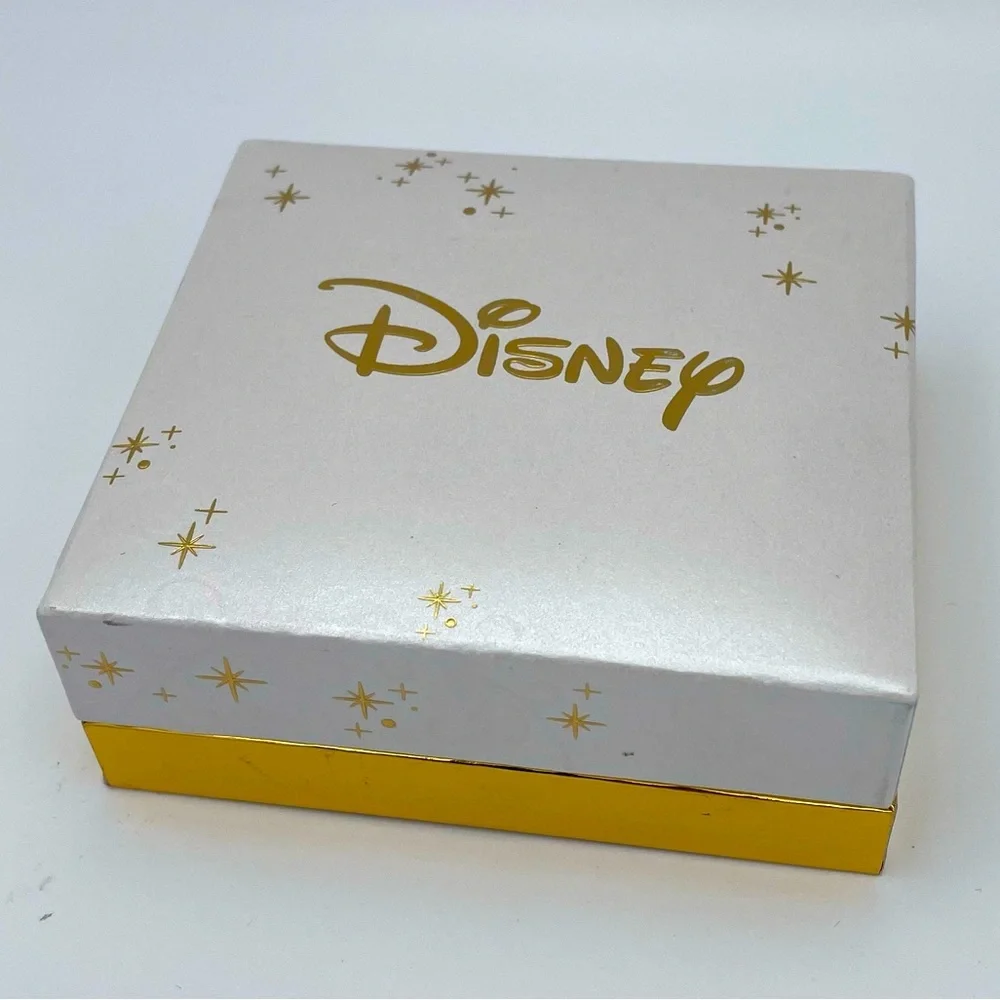 Bowtiful! Disney Minnie Mouse Necklace NIB